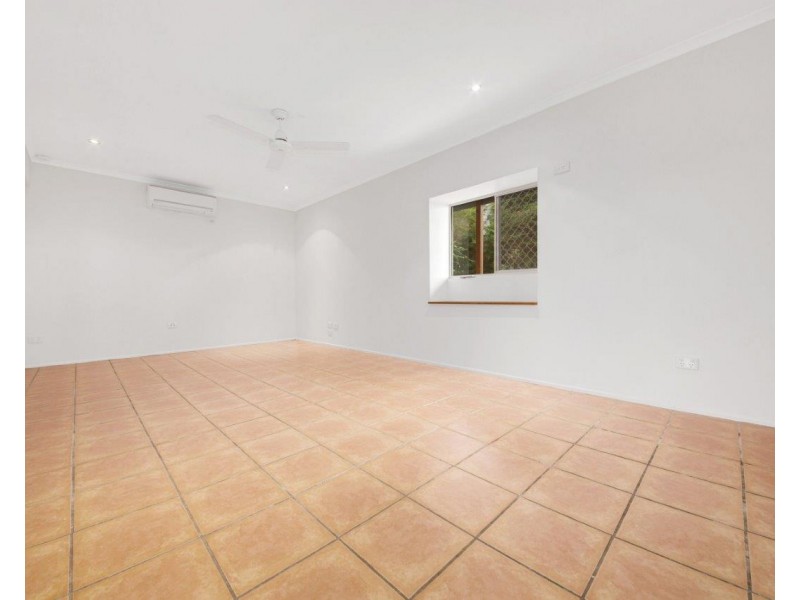 33 Dixon Drive, Telina QLD 4680
