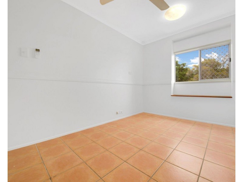 33 Dixon Drive, Telina QLD 4680
