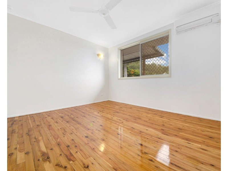 33 Dixon Drive, Telina QLD 4680
