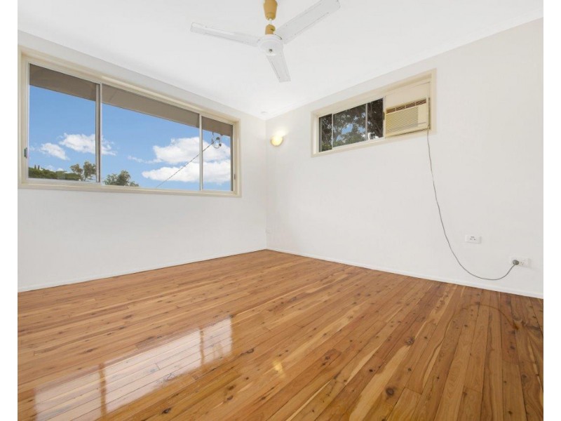 33 Dixon Drive, Telina QLD 4680
