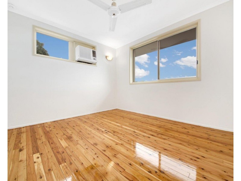 33 Dixon Drive, Telina QLD 4680
