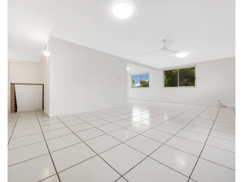33 Dixon Drive, Telina QLD 4680