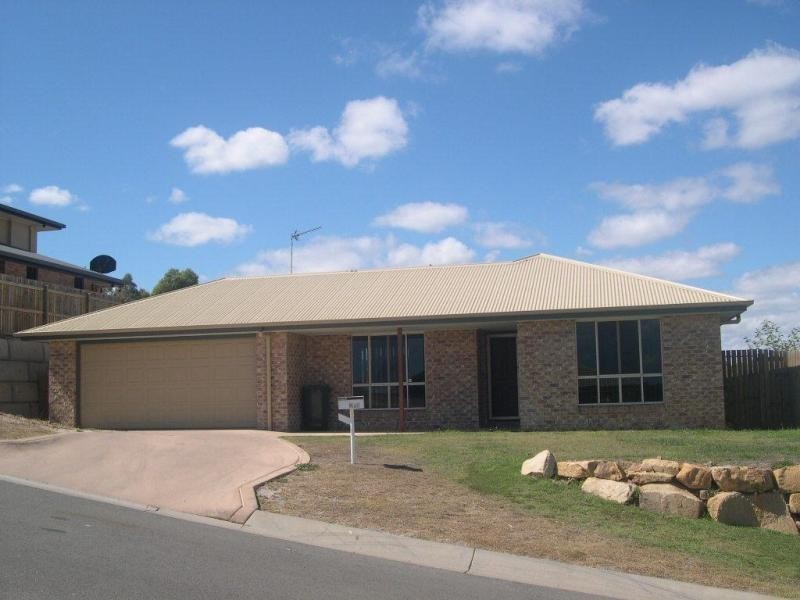 6 Moondarra Court, Clinton QLD 4680