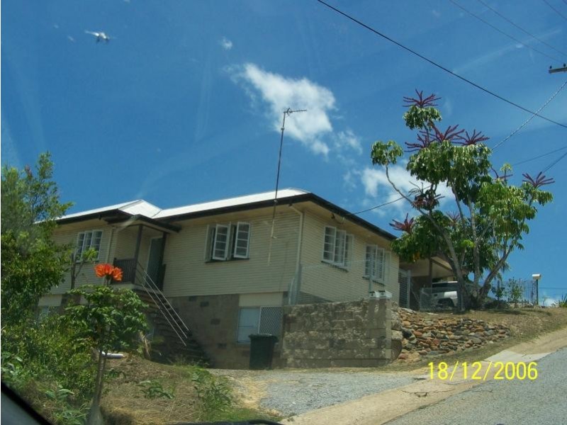 1/58 Fisher Street, Gladstone QLD 4680