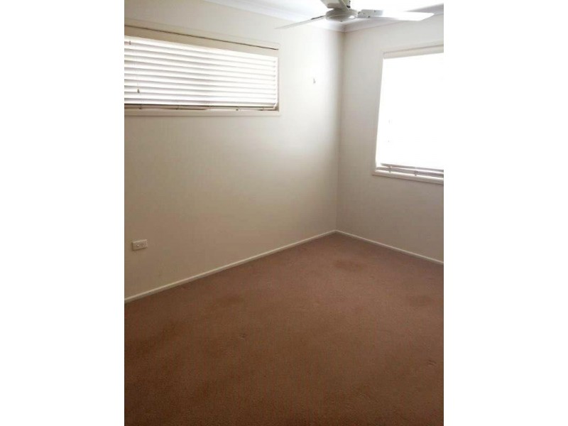 6 Goshawk Street, New Auckland QLD 4680