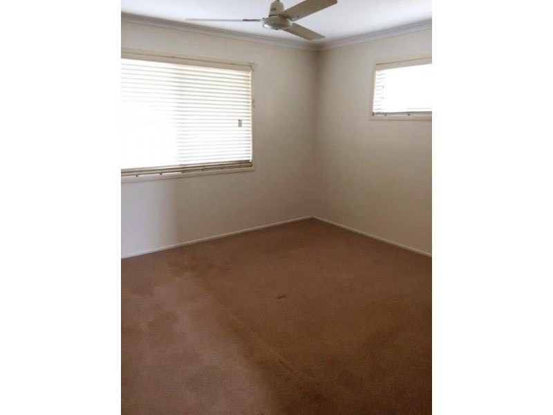 6 Goshawk Street, New Auckland QLD 4680