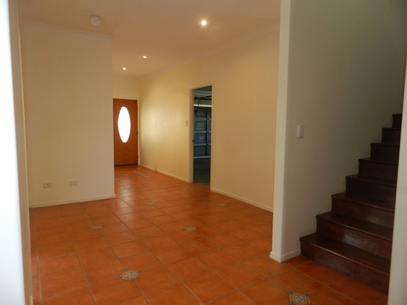 150 Oaka Lane, Gladstone QLD 4680