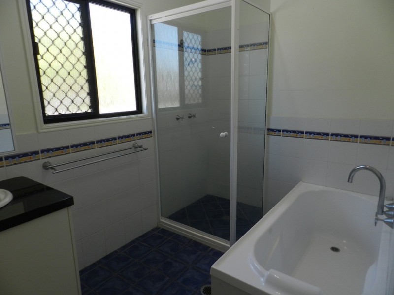 150 Oaka Lane, Gladstone QLD 4680