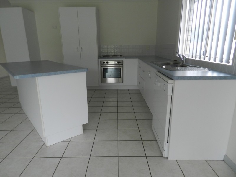 51 Col Brown Avenue, Gladstone QLD 4680