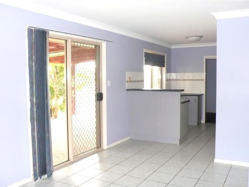 25 Ellington Street, New Auckland QLD 4680