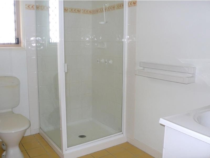 25 Ellington Street, New Auckland QLD 4680