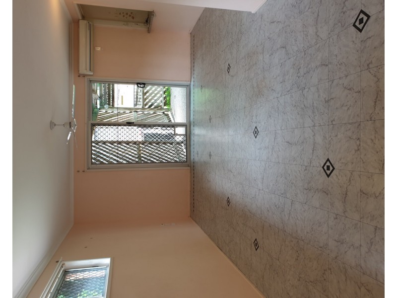 6 Luton Street, Telina QLD 4680