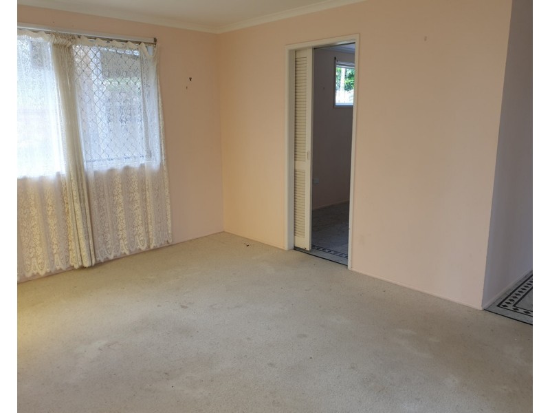 6 Luton Street, Telina QLD 4680