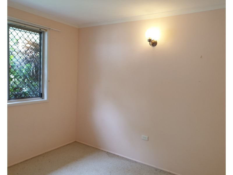 6 Luton Street, Telina QLD 4680