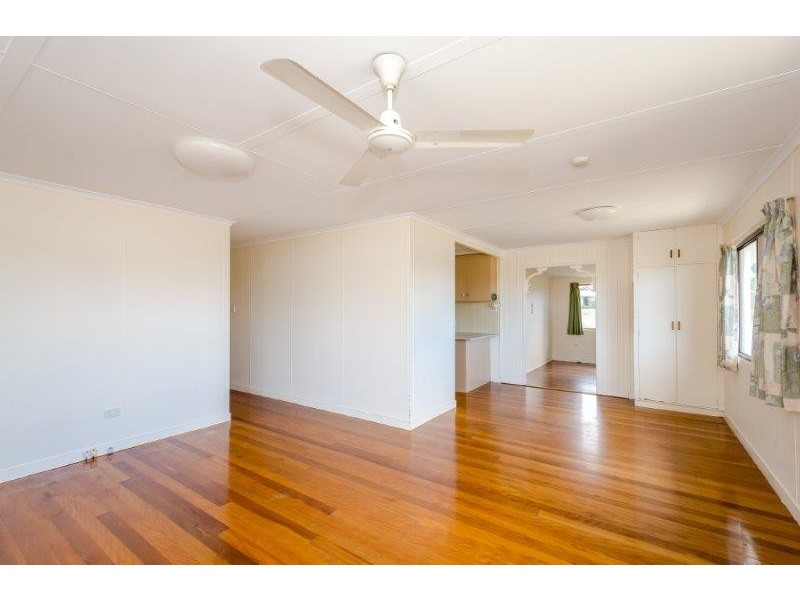 56 Beak Street, New Auckland QLD 4680