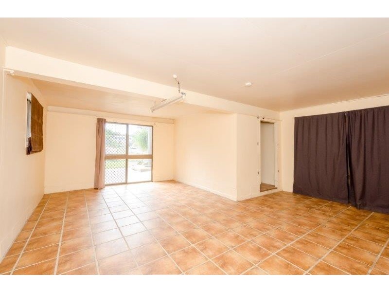 56 Beak Street, New Auckland QLD 4680