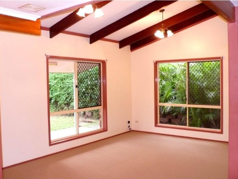 33 Allunga Drive, Glen Eden QLD 4680