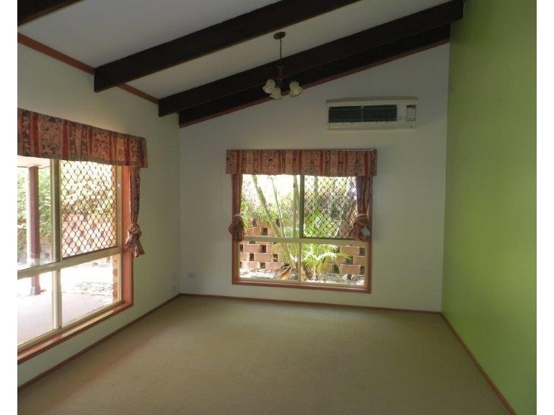 33 Allunga Drive, Glen Eden QLD 4680