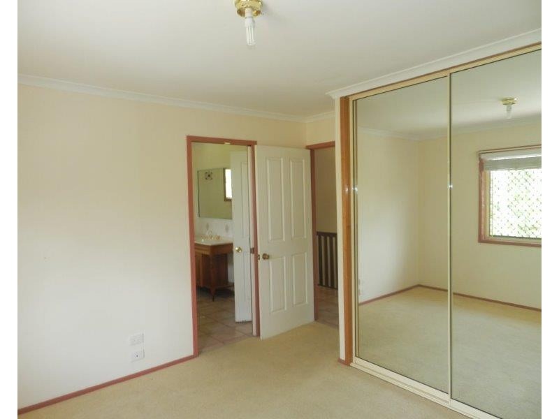 33 Allunga Drive, Glen Eden QLD 4680