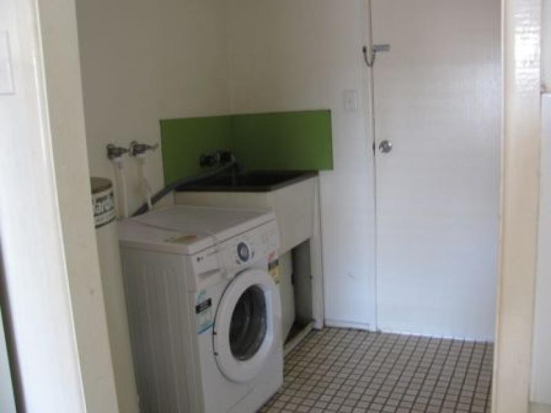 2/44 Marten Street, South Gladstone QLD 4680