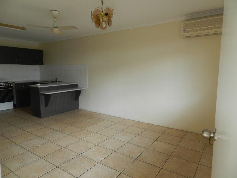 2/44 Marten Street, South Gladstone QLD 4680