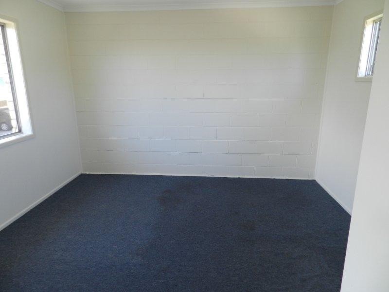 Unit 2/131 Toolooa Street, South Gladstone QLD 4680