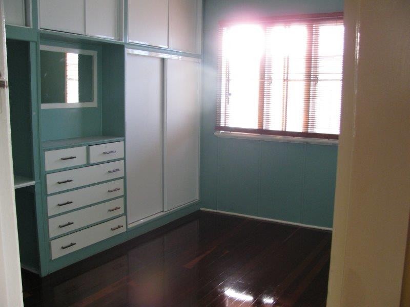 82 Off Street, South Gladstone QLD 4680