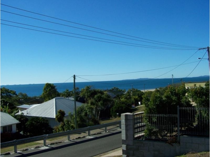 7 Pacific Avenue, Tannum Sands QLD 4680