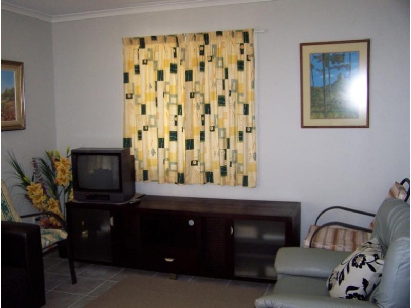 7 Pacific Avenue, Tannum Sands QLD 4680