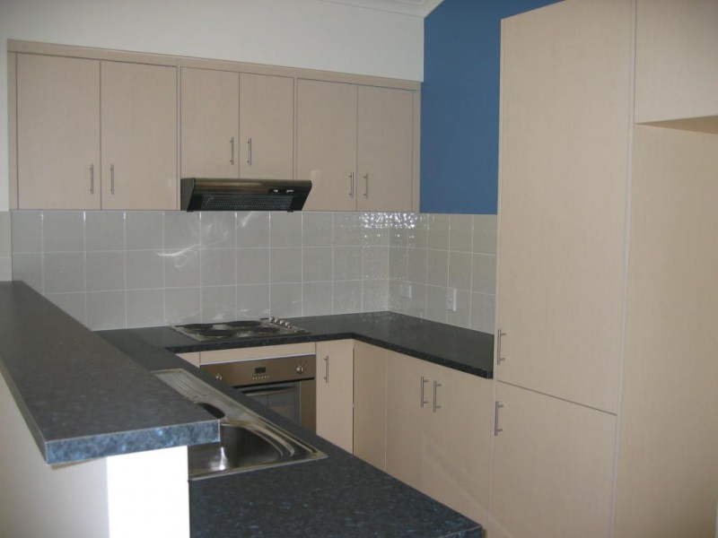 unit 1 – 9  Orana Avenue, Boyne Island QLD 4680