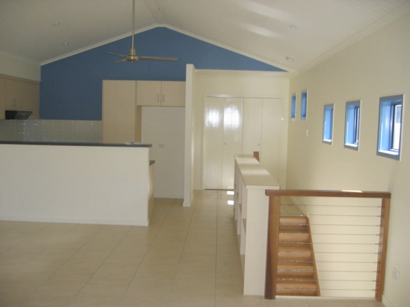 unit 1 – 9  Orana Avenue, Boyne Island QLD 4680