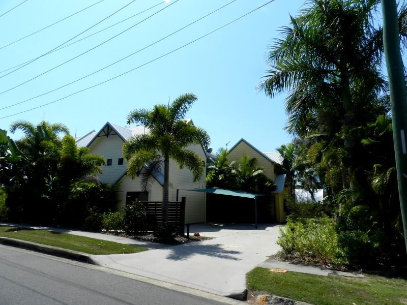 unit 1 – 9  Orana Avenue, Boyne Island QLD 4680