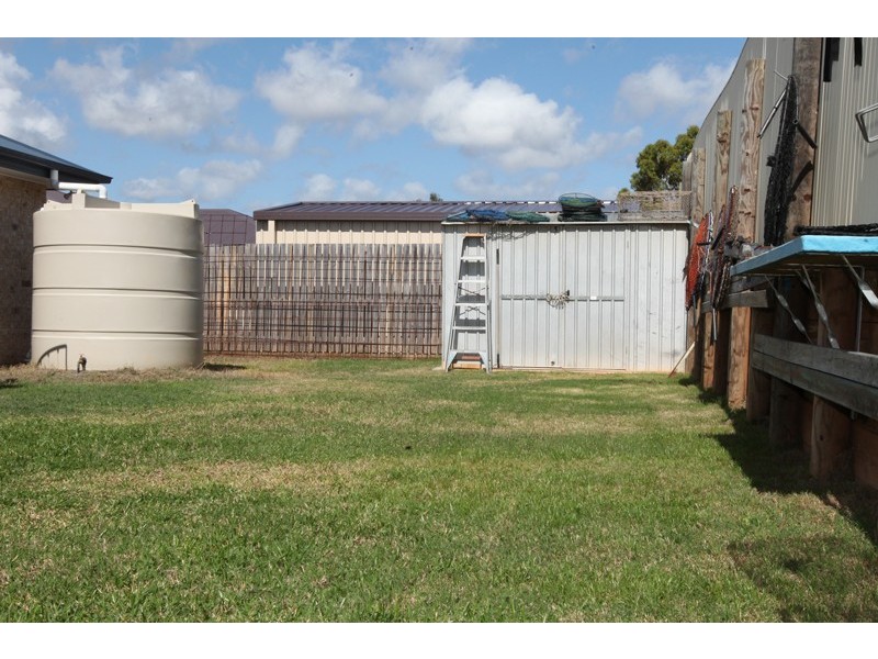 50 Bauhinia Street, Boyne Island QLD 4680