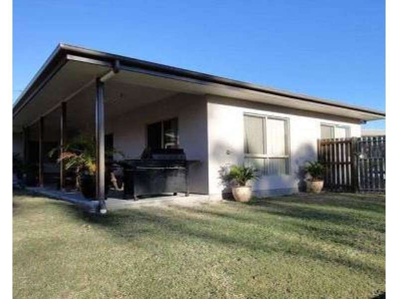 6 Glasshouse Place, New Auckland QLD 4680