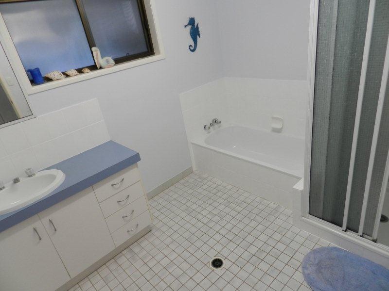 3 Eloise Court, Gladstone QLD 4680