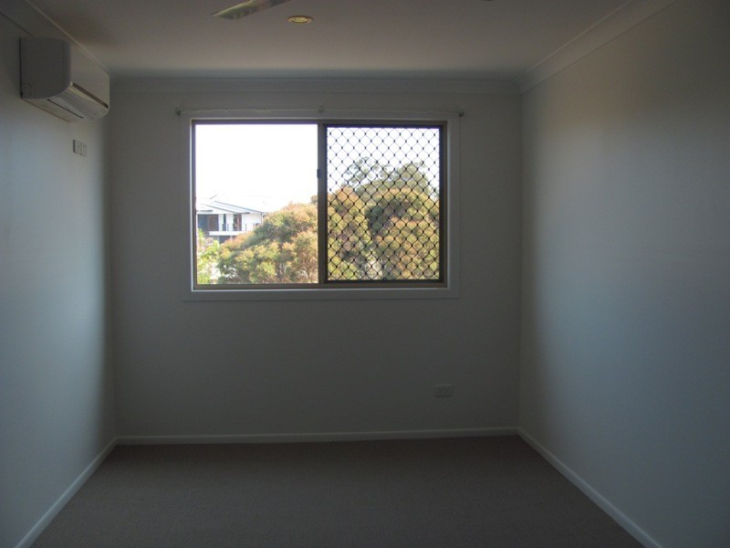 1/4 Kerfoot Close, Tannum Sands QLD 4680