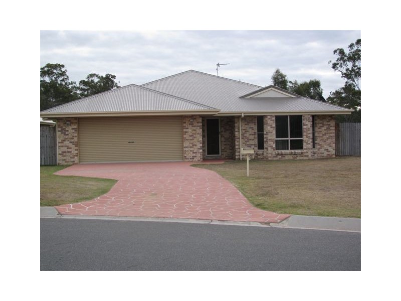 16 Reinaerhoff, Glen Eden QLD 4680