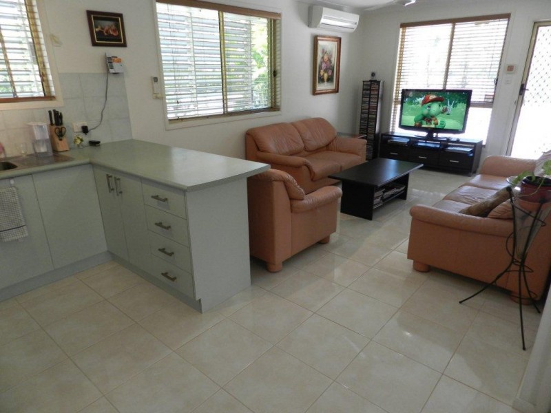 158 J Hickey Avenue, New Auckland QLD 4680