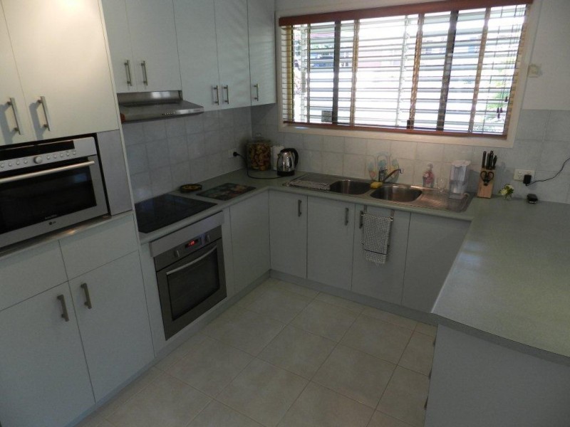 158 J Hickey Avenue, New Auckland QLD 4680