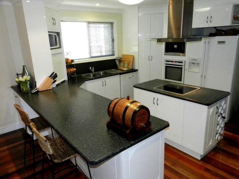 2 Pine Avenue, Gladstone QLD 4680