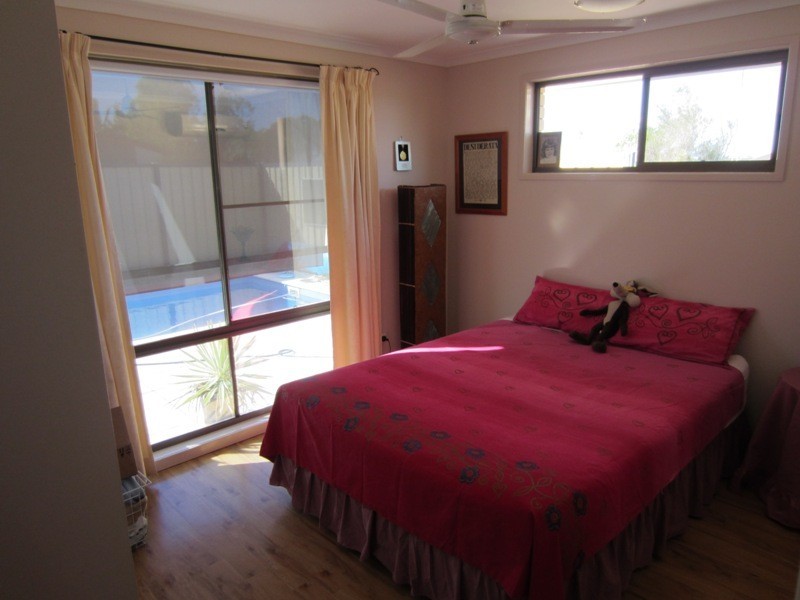 26 Edward Street, Boyne Island QLD 4680