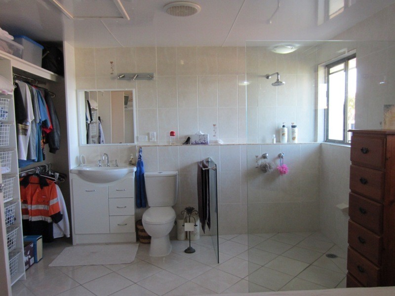 26 Edward Street, Boyne Island QLD 4680