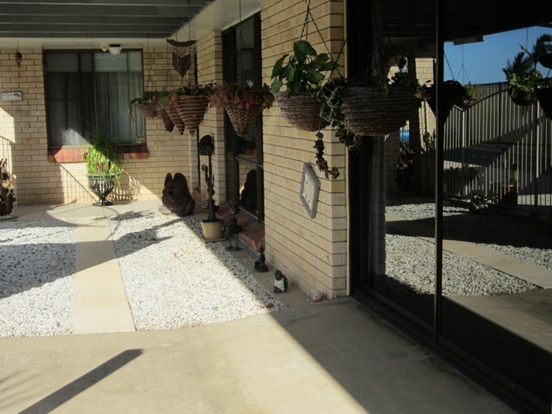 26 Edward Street, Boyne Island QLD 4680