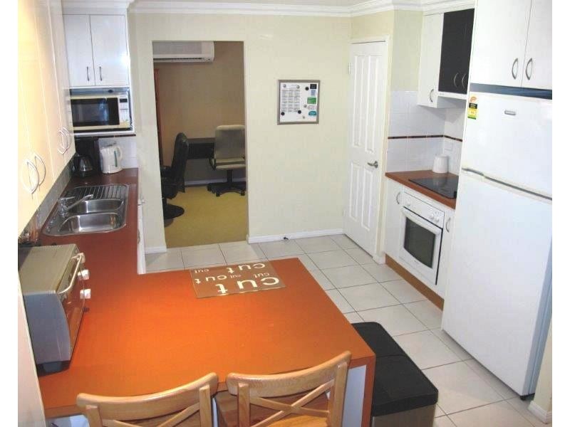 6 Lauren Court, South Gladstone QLD 4680