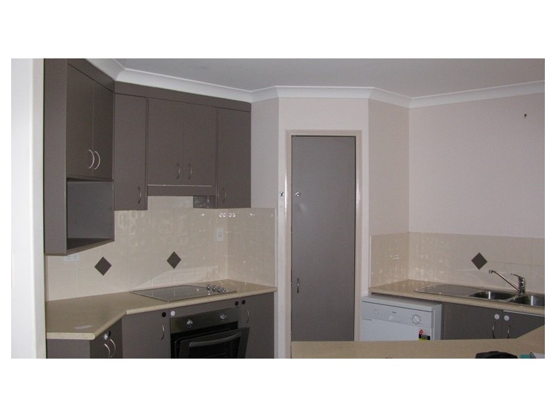 9 Beardmore Place, Clinton QLD 4680