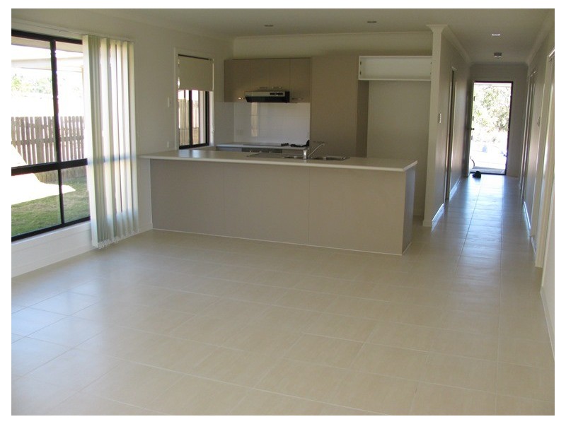 35 Stoneybrook Drive, Glen Eden QLD 4680