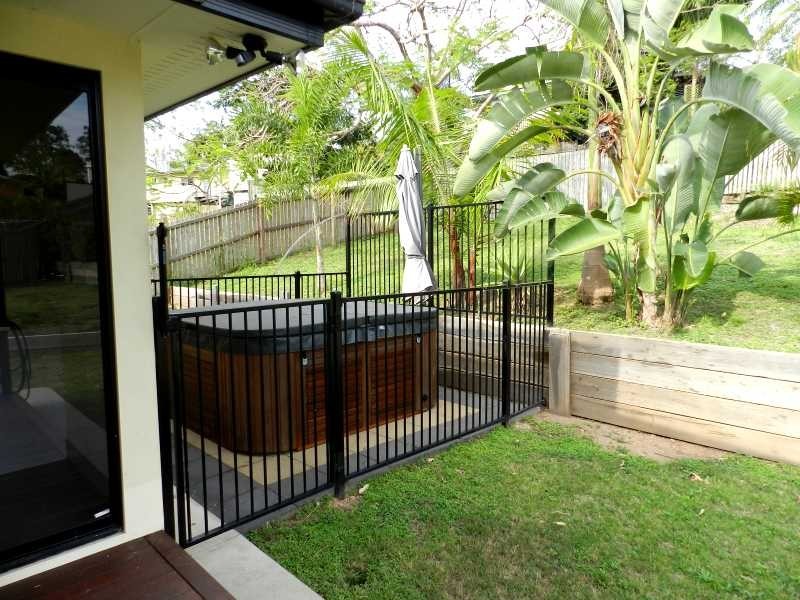 12 Walnut Street, Gladstone QLD 4680