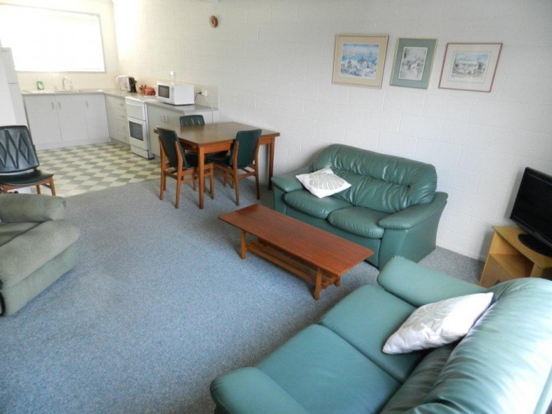 8 – 10 Chapman Drive, Gladstone QLD 4680