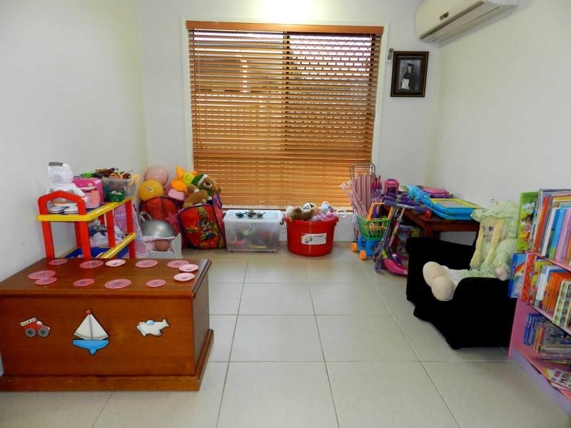 100 Penda Avenue, New Auckland QLD 4680