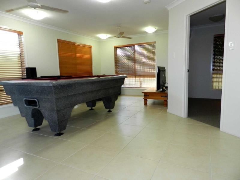 100 Penda Avenue, New Auckland QLD 4680